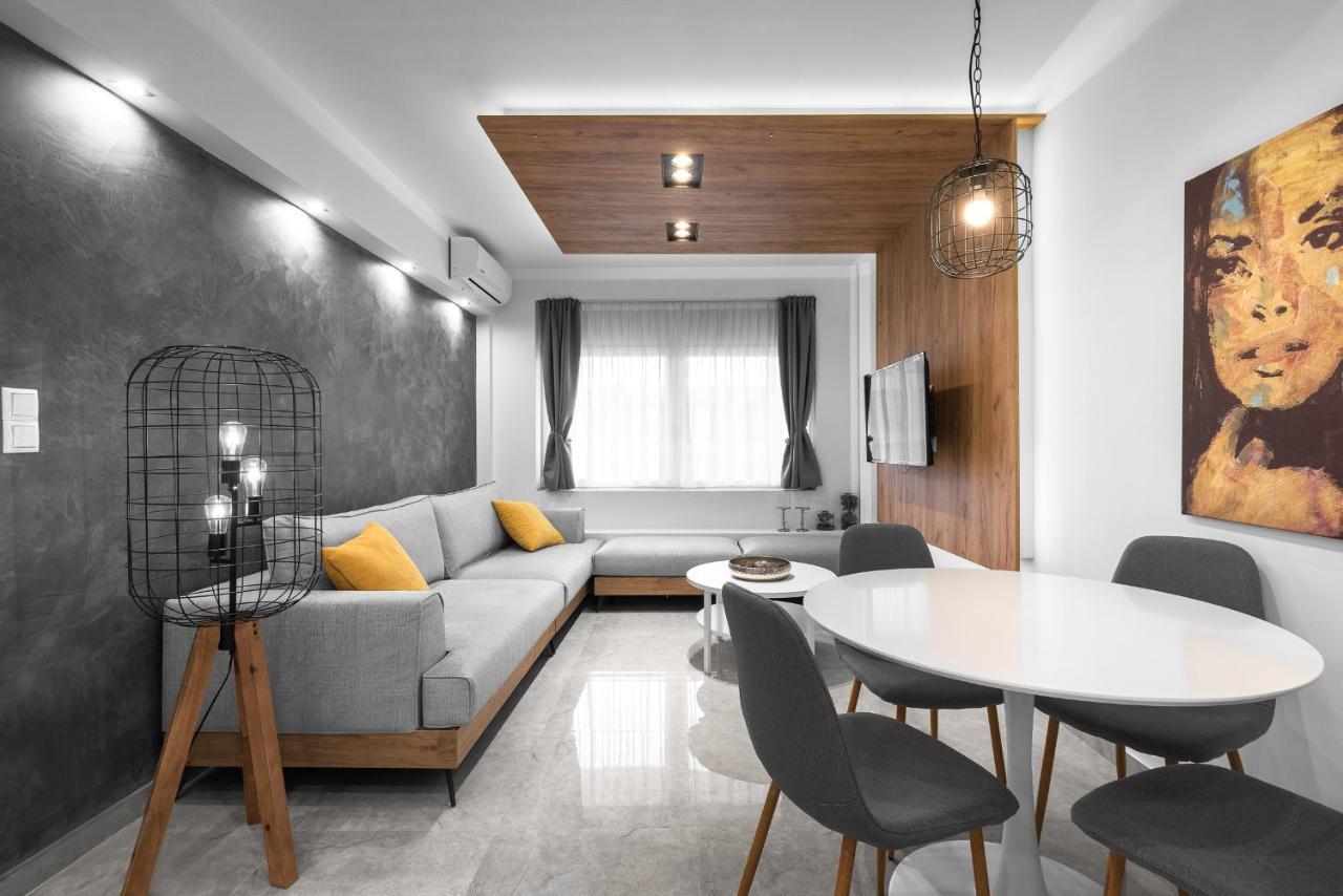 Wood N White, Nilie Hospitality Mgmt Apartment Солун Екстериор снимка
